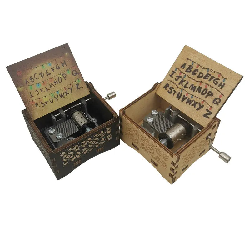 Carillon Stranger Music Box